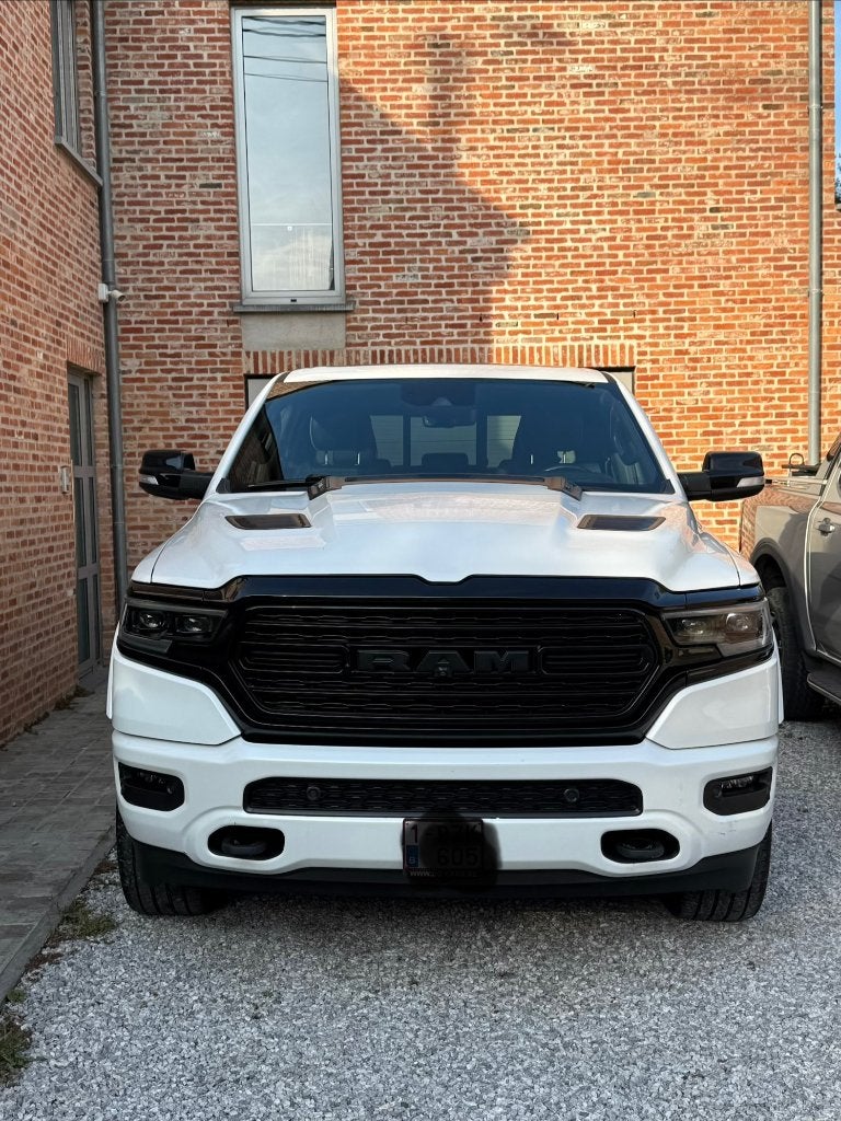 Dodge Ram V8, Achat, 295 kW, 5700 cm³, 5 places