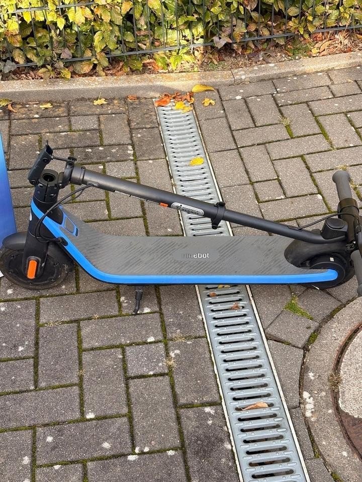 Ninebot c2 pro  trottinette électrique enfant 
Trottinette é, Vélos & Vélomoteurs, Enlèvement ou Envoi