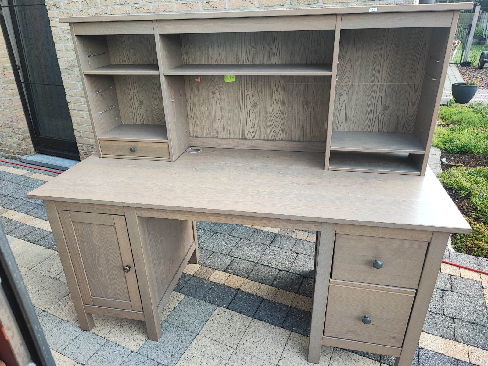 Bureau Hemnes bruin, Ophalen, Opzetstuk, Bruin
