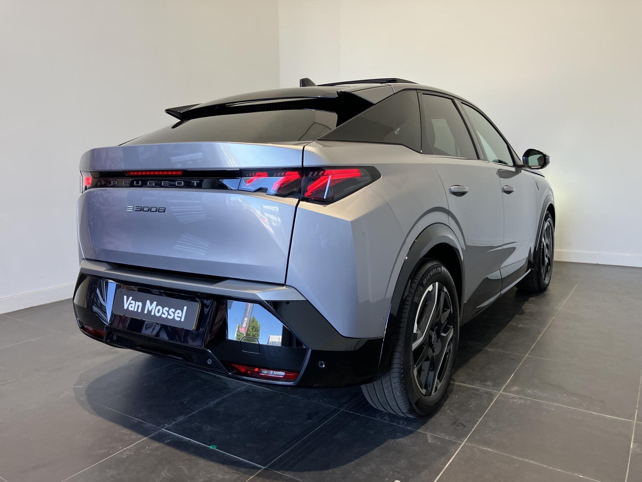 Peugeot 3008 e-3008 210 GT+open dak (automatique), Autos, Argent ou Gris, Achat, 157 kW, 5 portes