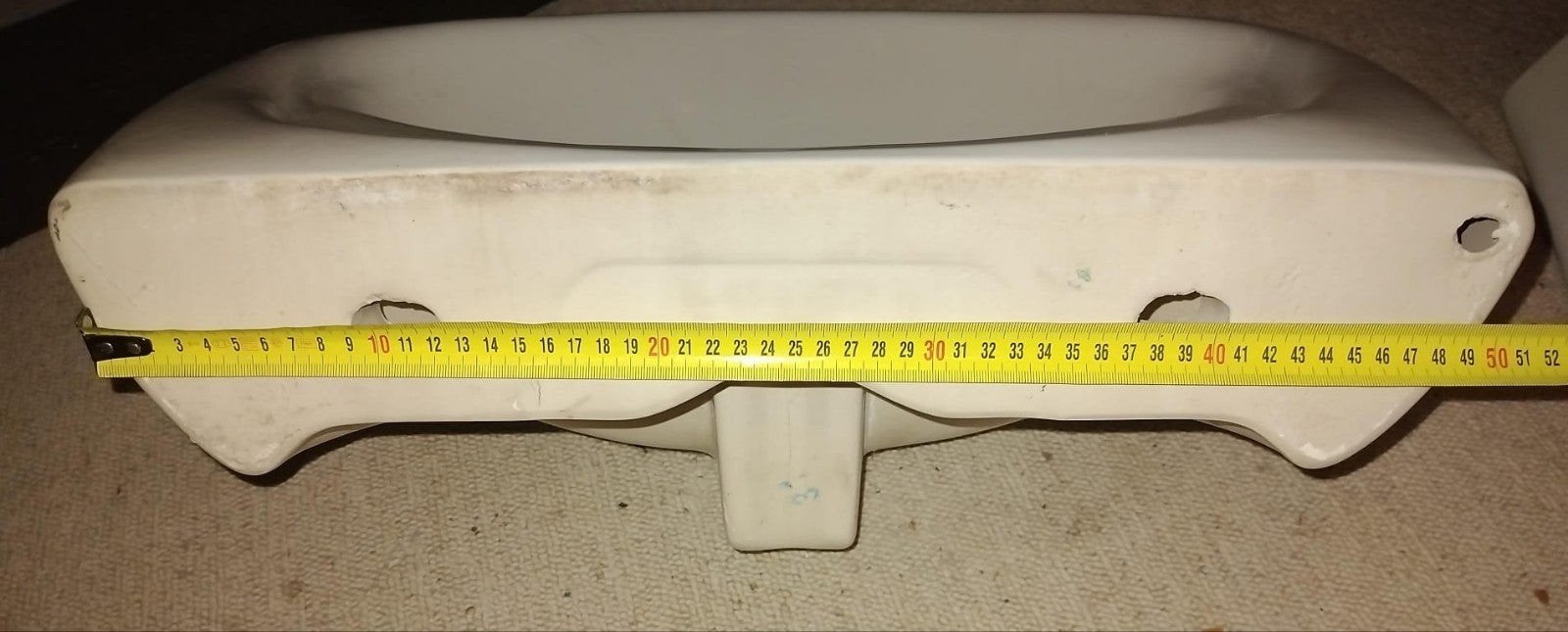 Lavabo in keramiek merk Novoboch
Lavabo aan de muur 52 B, op, Ophalen