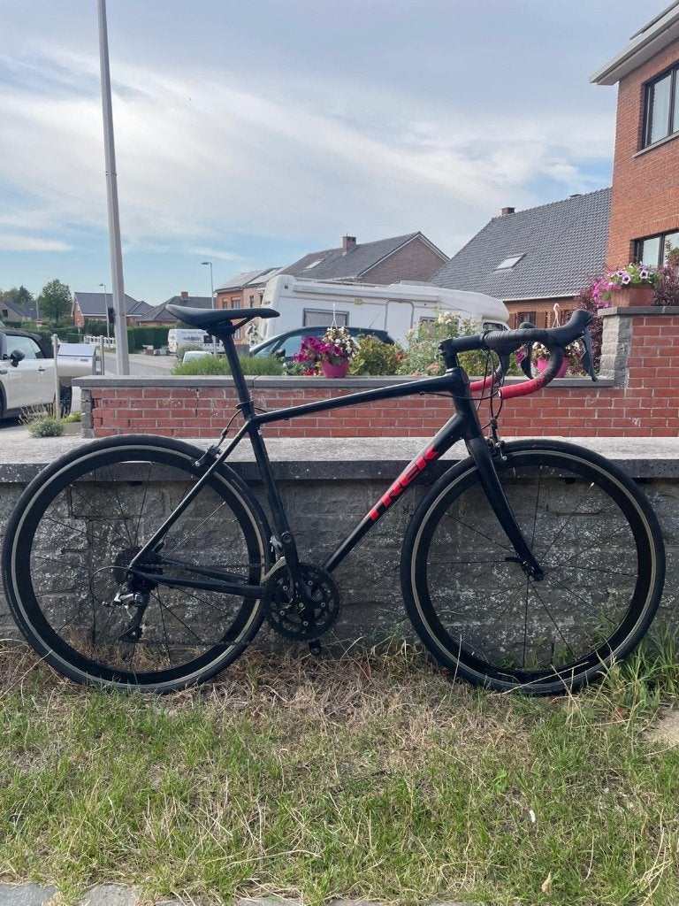 Trek Domane AL2, Ophalen, Zo goed als nieuw