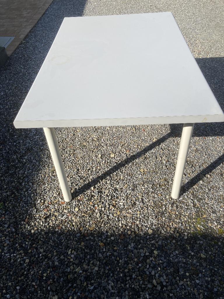 table, Métal, 100 à 150 cm, Quatre personnes, Enlèvement
