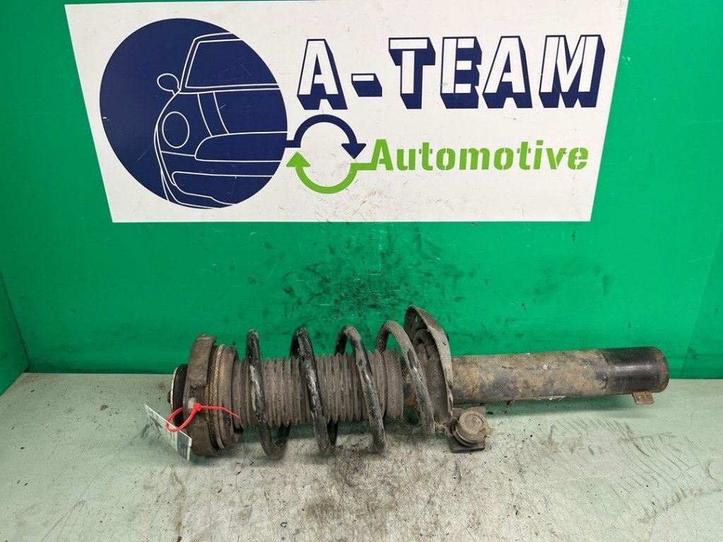 AMORTISSEUR OU ABSORBEUR DE CHOC AVANT DROIT Audi A3 (8P1), Auto-Union-Straße  1,
85057  Ingolstadt, DE, Info@audi.de, Audi, Utilisé