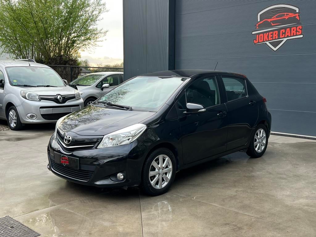 Toyota Yaris 1.33i VVT-i Airco Volledig Onderhoudsboek, Auto's, Euro 5, Stof, Zwart, 4 cilinders
