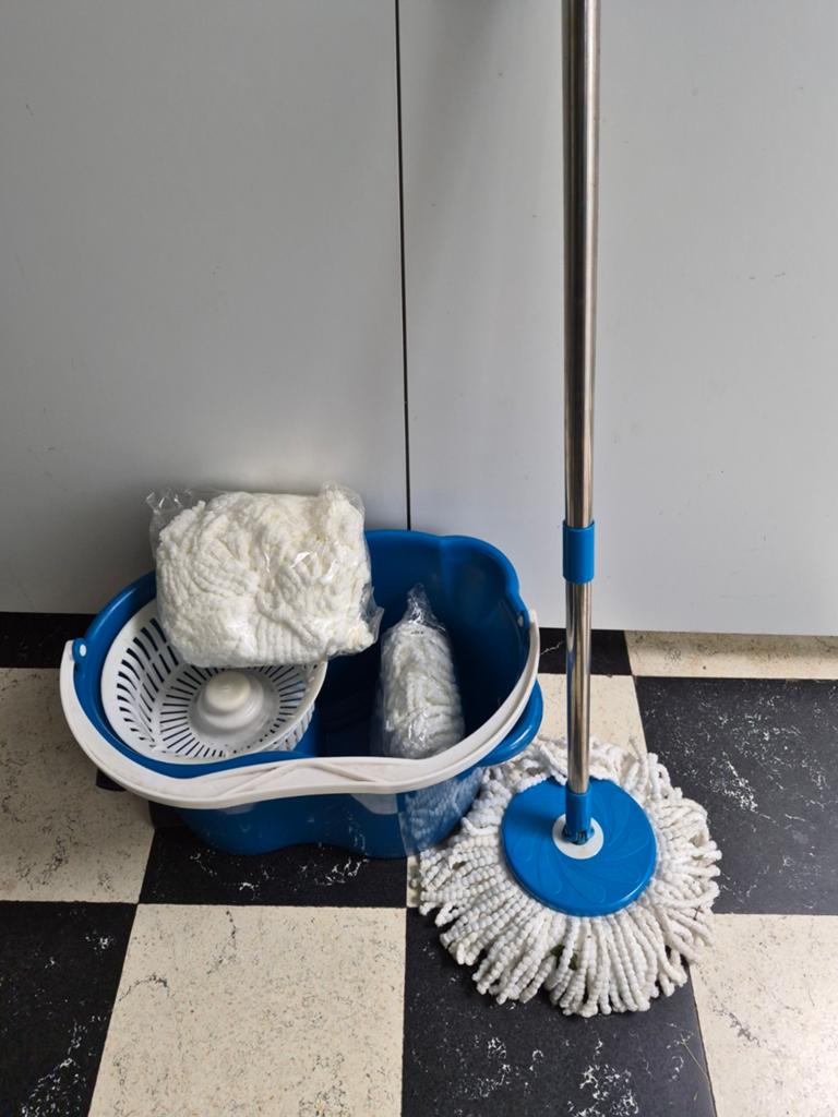Emmer kuis mop, Ophalen, Dweilemmer, -bak, of -wagen