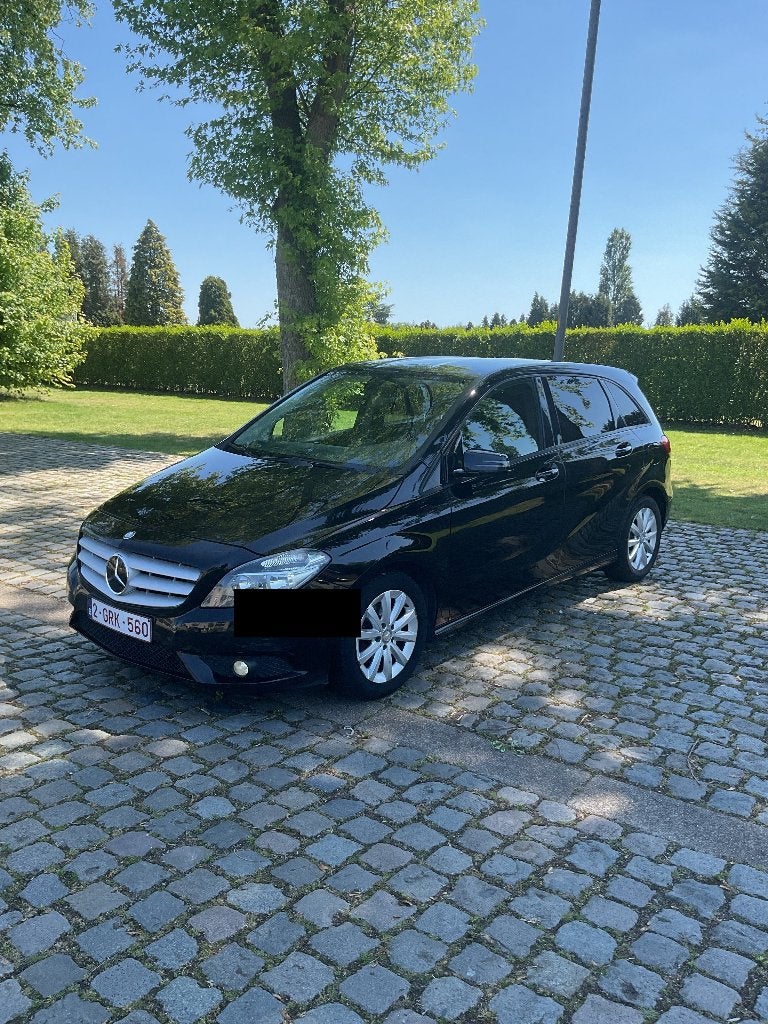 Mercedes-Benz Classe B Essence - 154 000 km, Autos, Achat, Boîte manuelle, Noir, Particulier