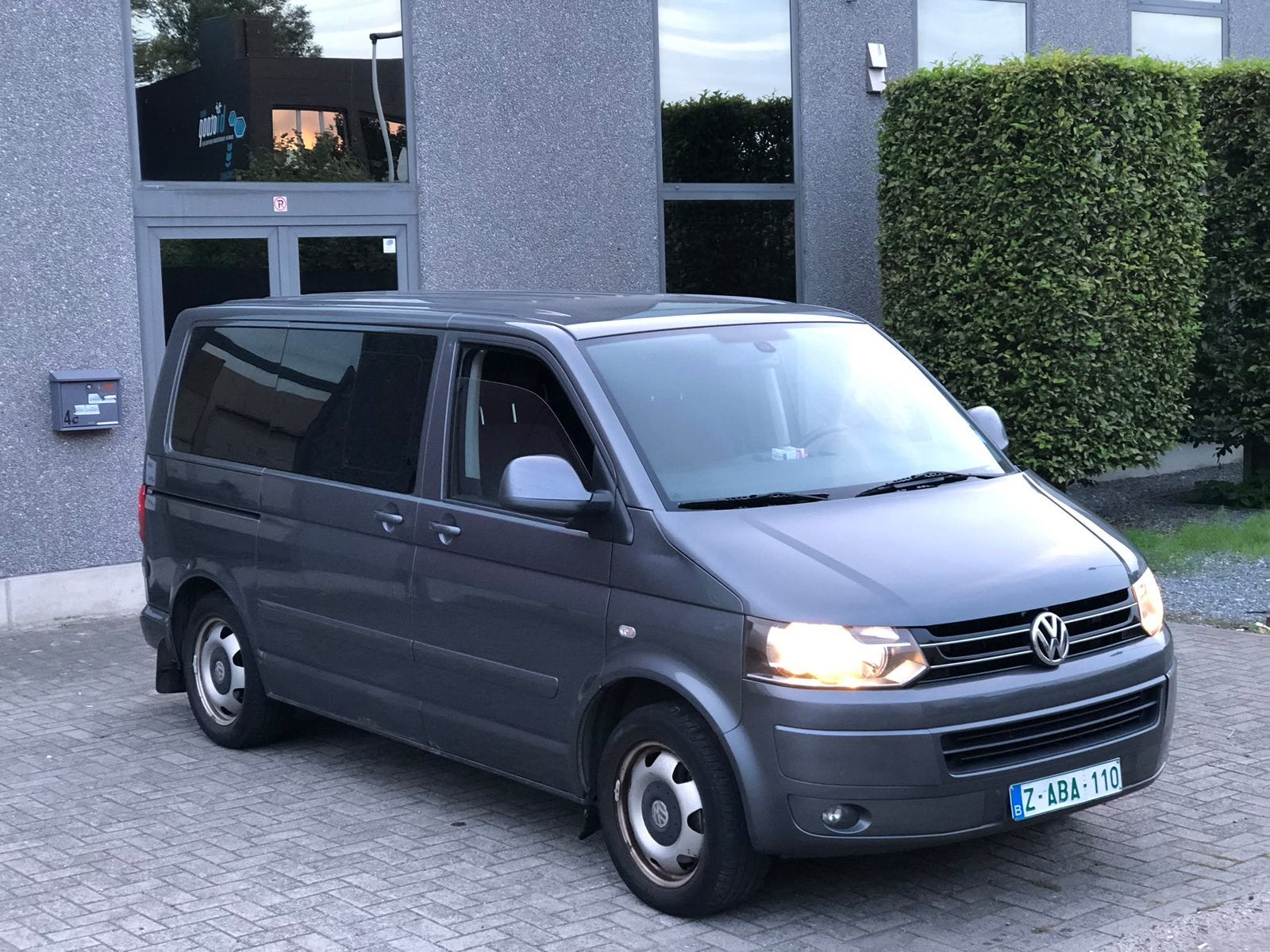 Volkswagen Caravelle 2.0 TDI 180 PK, Auto's, Diesel, Grijs, Particulier, Te koop