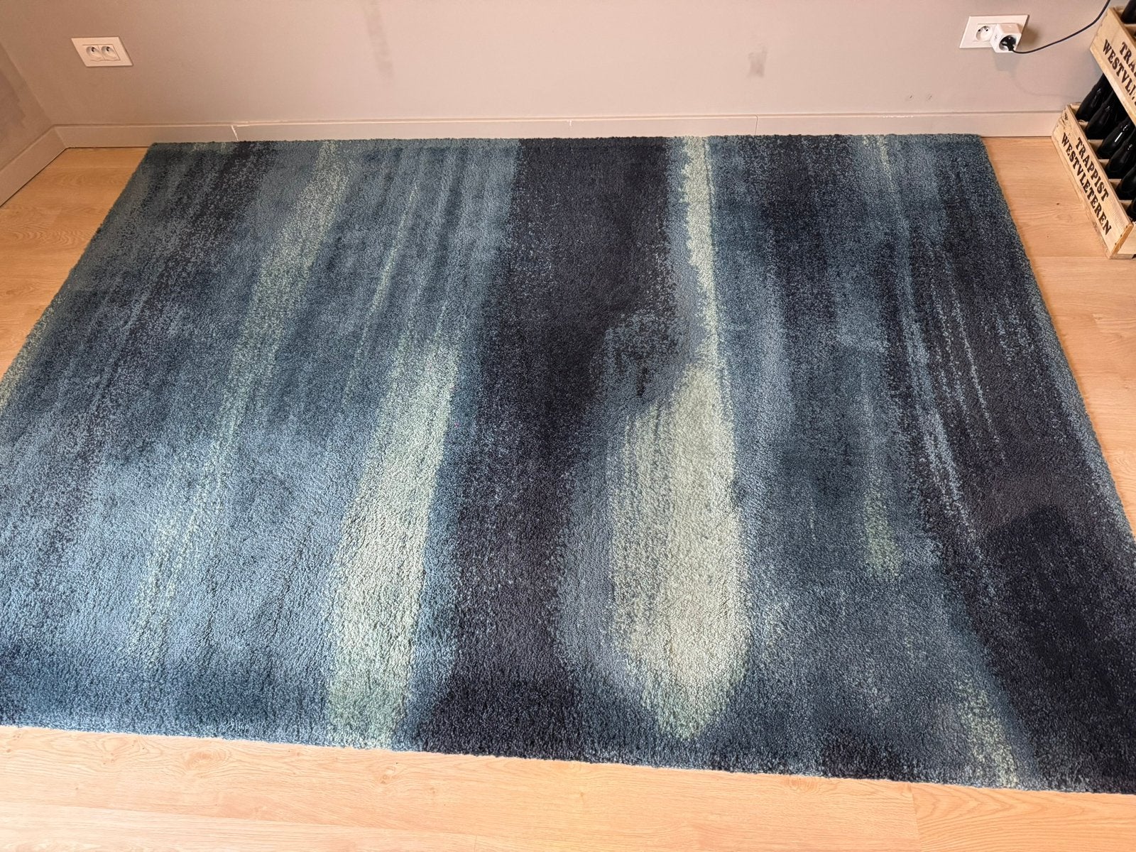 Tapis bleu 170 x 240, Maison & Meubles, Ameublement | Tapis & Moquettes, Enlèvement, Comme neuf, Bleu