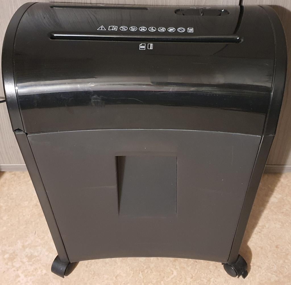 Déchiqueteuse de papier, Déchiqueteuse de documents, Enlèvement, Utilisé