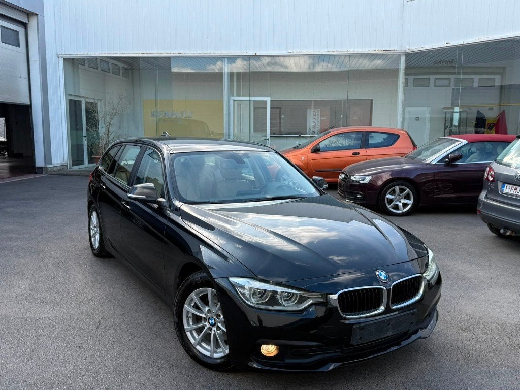 BMW 320d EfficiëntAutomaat nt Dynamics 2.0D 120kW Euro 6b, Auto's, BMW, Automaat, Euro 6, Leder, Bedrijf