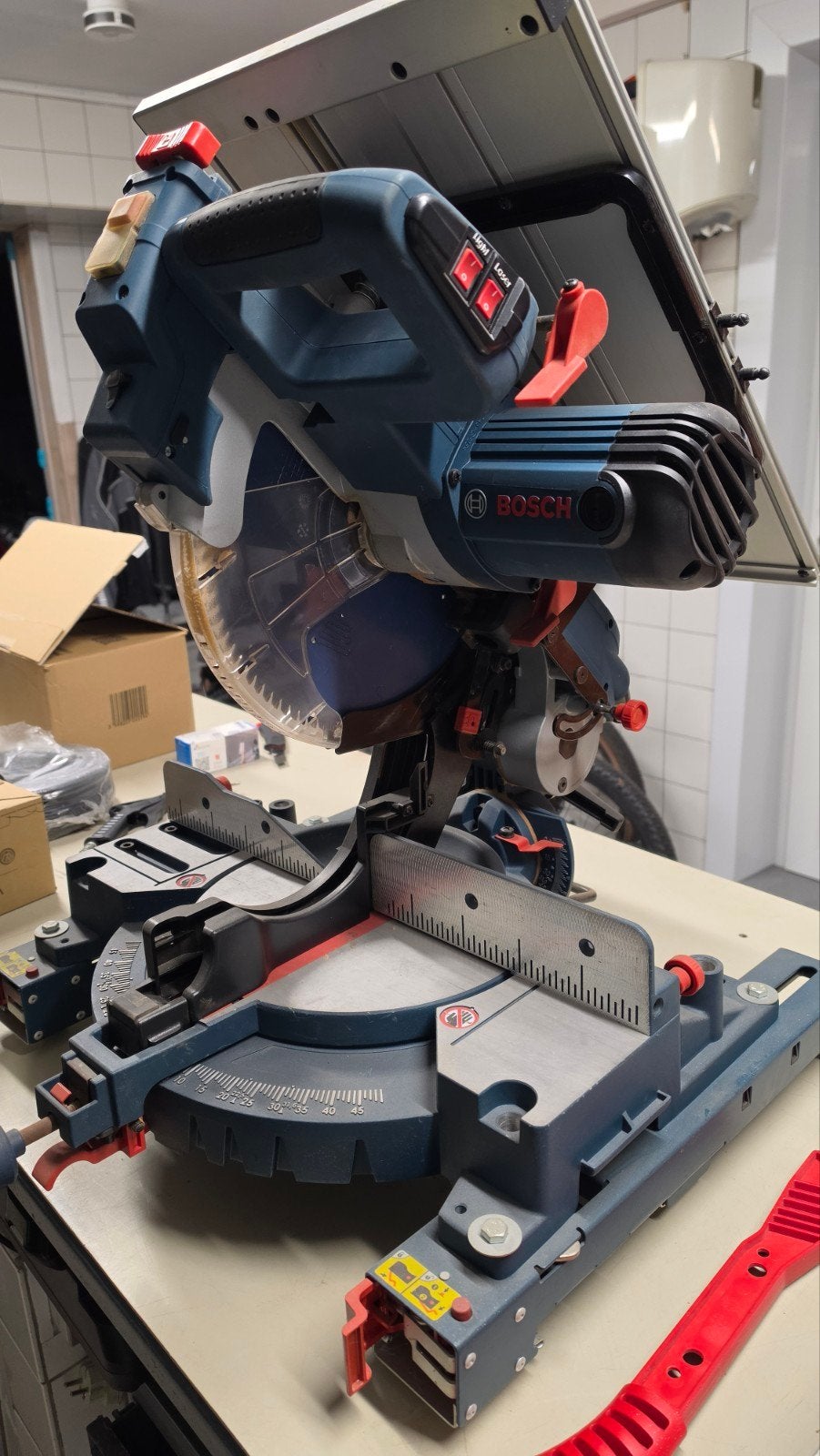 Bosch GCM12JL, Bricolage & Construction, Outillage | Scies mécaniques, Enlèvement