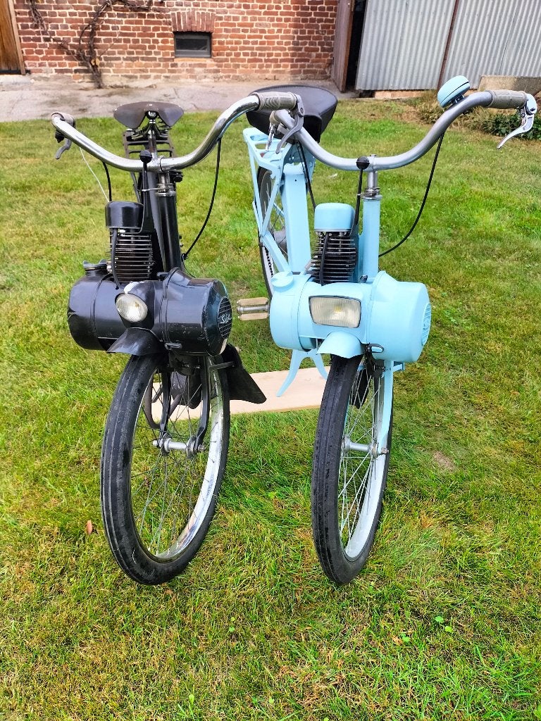 Solex 2200 en 3300. Samen of apart te koop. Met papieren, Ophalen, Zo goed als nieuw, Klasse A (25 km/u)