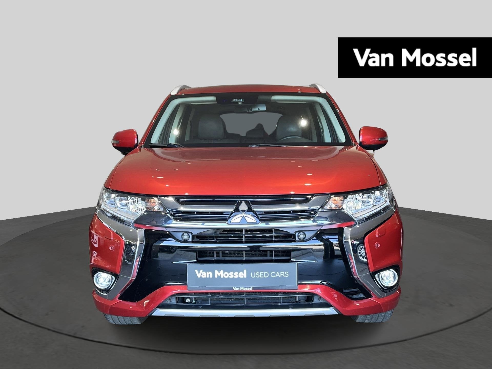 Mitsubishi Outlander 2.4 PHEV 4WD Instyle SDA AT, Autos, Rouge, Outlander, Entreprise, Carnet d'entretien