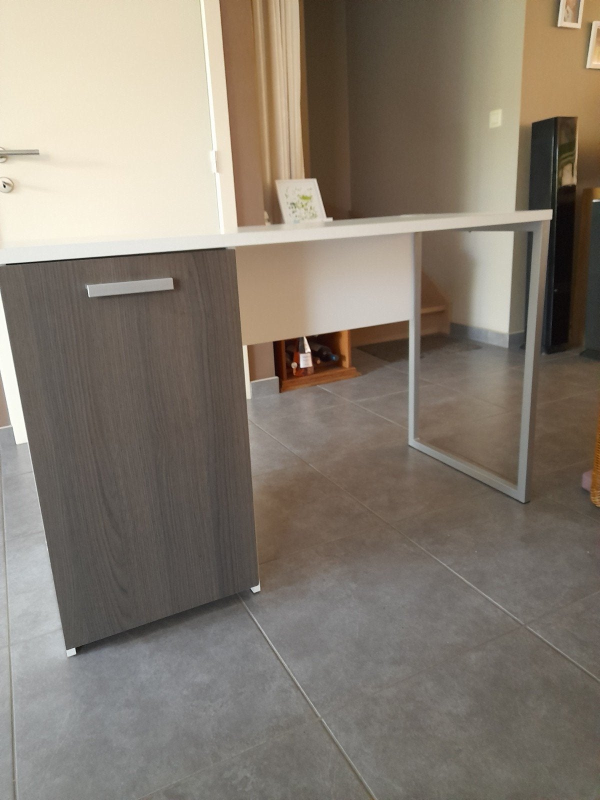 Bureautje, Maison & Meubles, Bureaux, Comme neuf, Bureau-armoire combiné, Moderne, Gris, Enlèvement