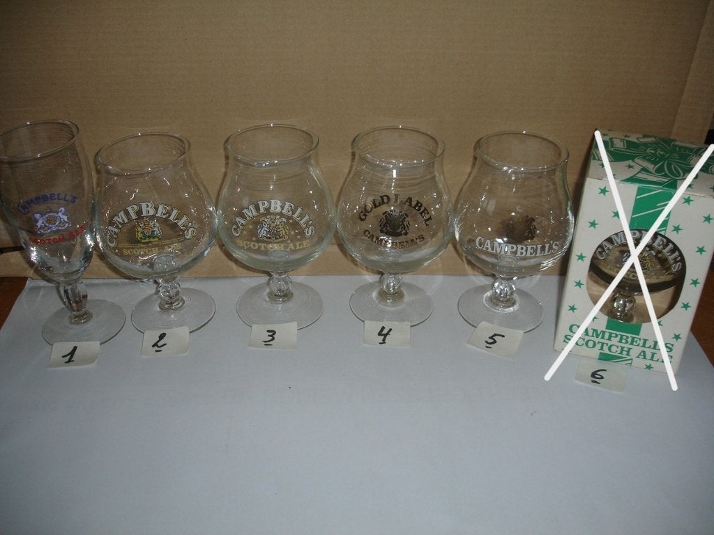 Campbell's bierglazen, brij Inbev, 12 glazen voor € 4,00, Enlèvement ou Envoi, Comme neuf, Verre ou Verres, Autres marques
