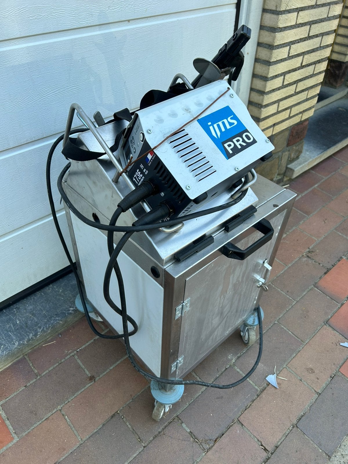 Lasaparaat met rolkar aparaat is nieuw 2 x gebruikt, Ophalen, Zo goed als nieuw