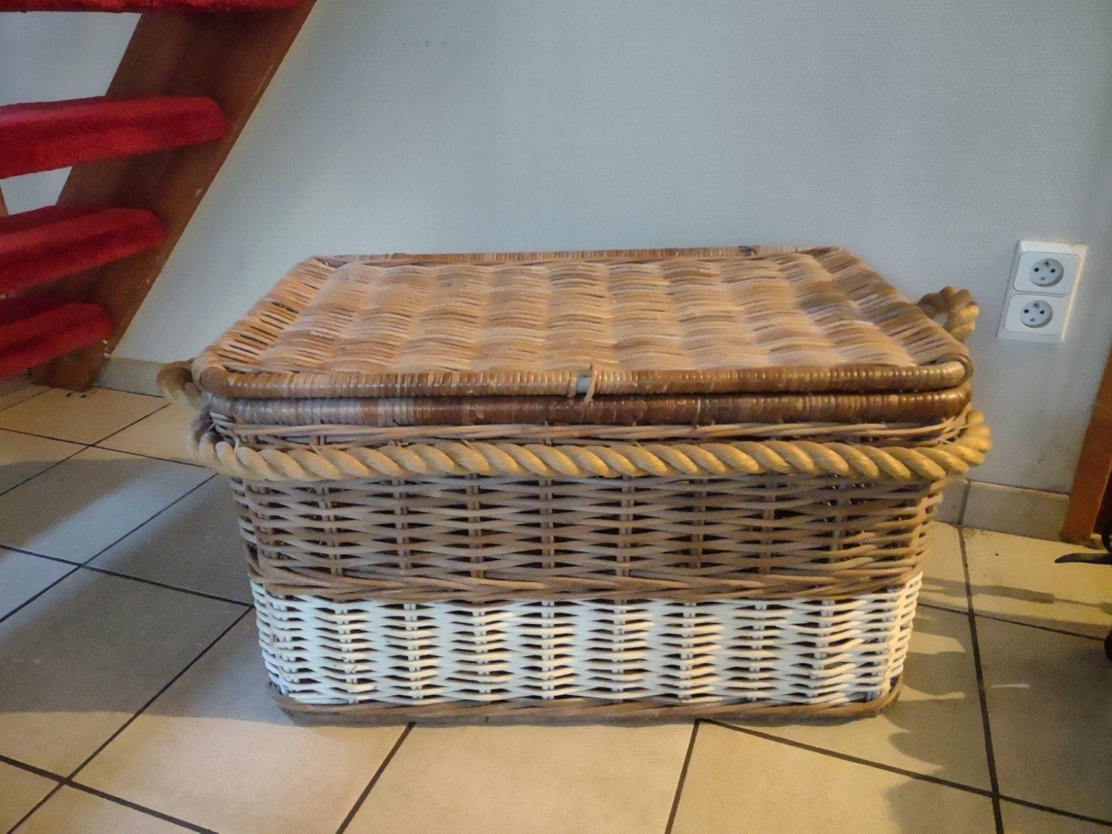 Grote rieten opbergkist/wasmand met deksel ..., Huis en Inrichting, Ophalen, Riet, Gevlochten