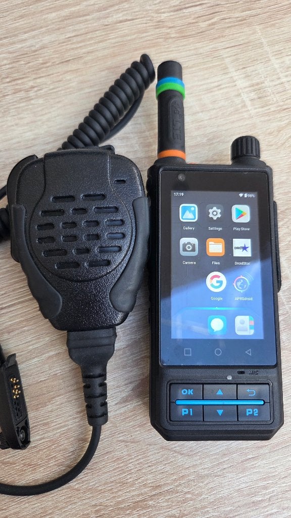 Inrico S200 V2 POC radio + speakermicrofoon, Télécoms, Émetteurs & Récepteurs, Enlèvement ou Envoi, Comme neuf, Émetteur et Récepteur