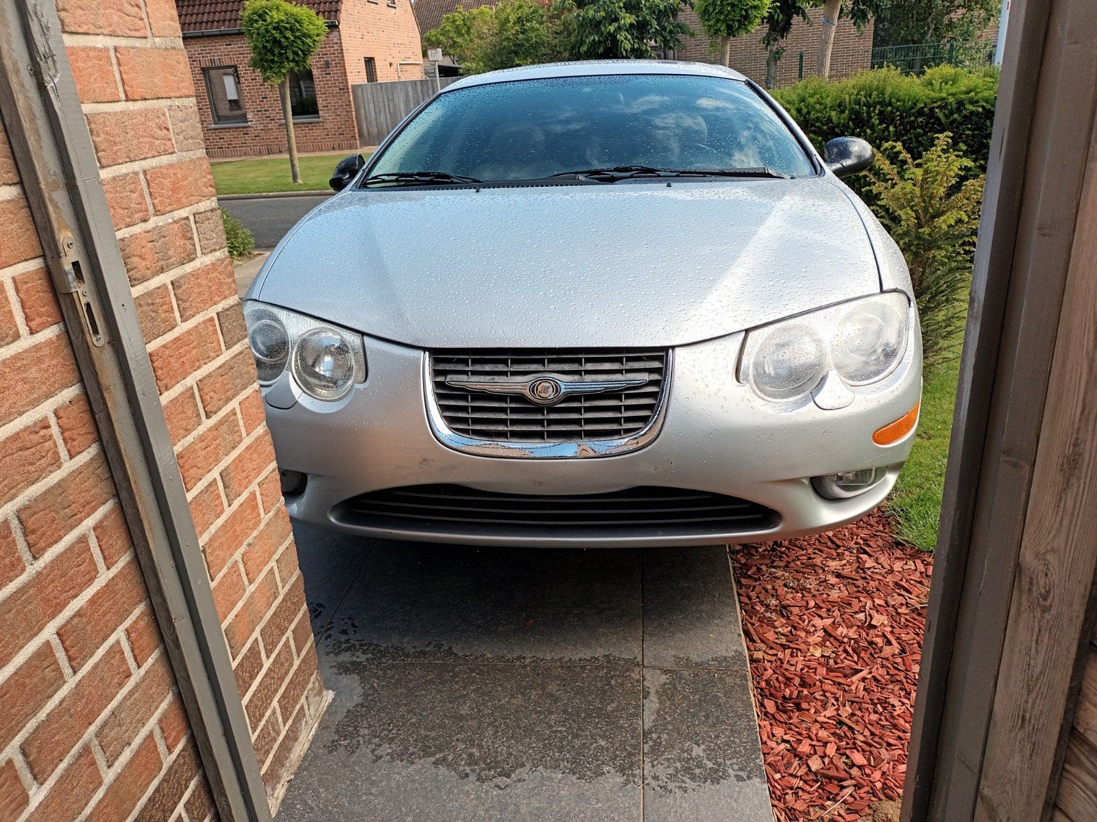 Chrysler 300m 2.7 bj 2004 90000KM lees eerst tegoei ok!!!!, Auto's, Beige, Particulier, Te koop, 300M