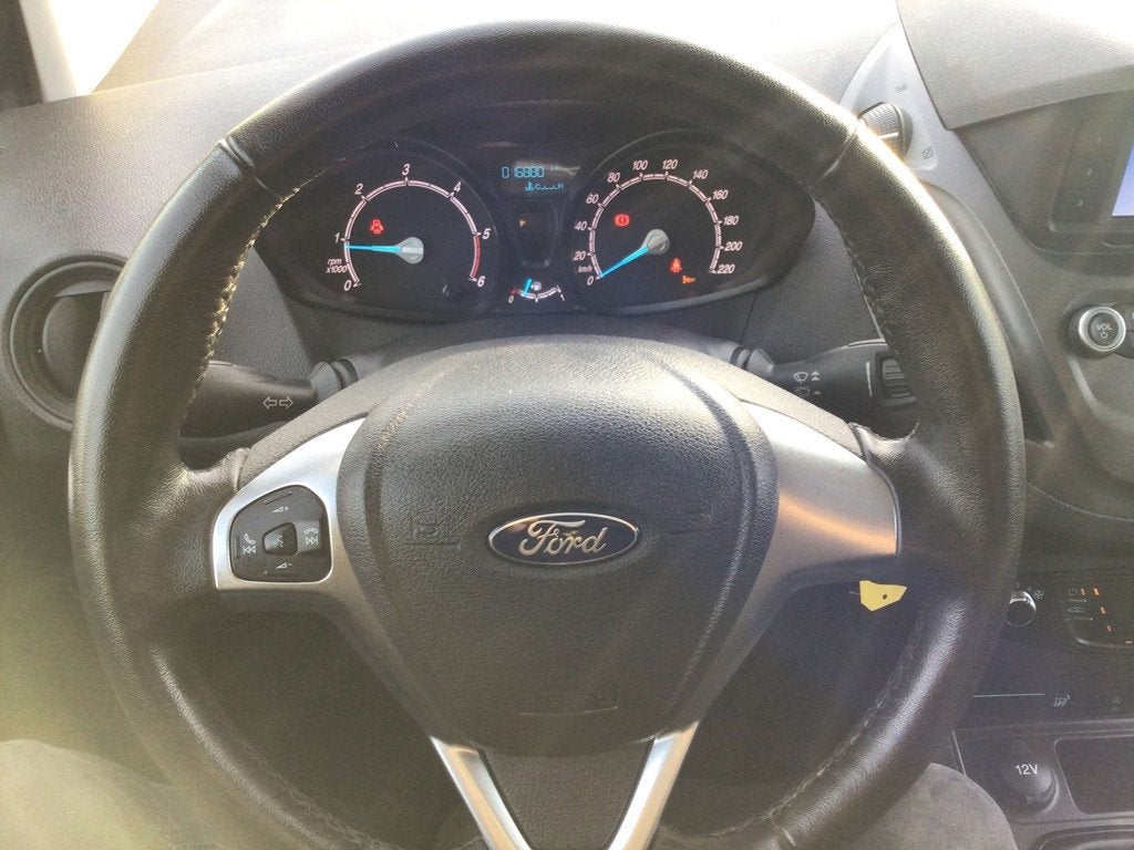 Ford Transit Courier 15dci 75pk 9/2023 13000km 14950e alles, Autos, Ford, Achat, Euro 6, Entreprise, 2 places