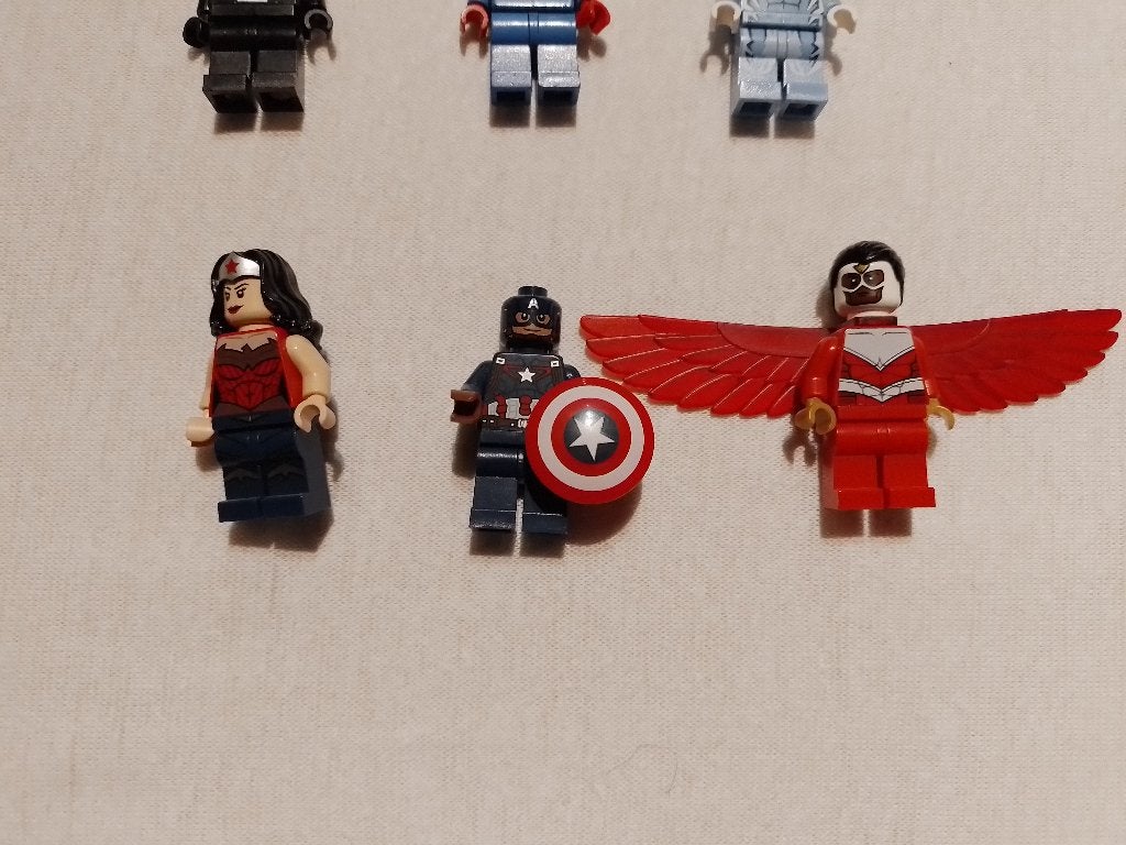 lego mini fig super heroes, Lego, Ophalen of Verzenden, Zo goed als nieuw, Compleet