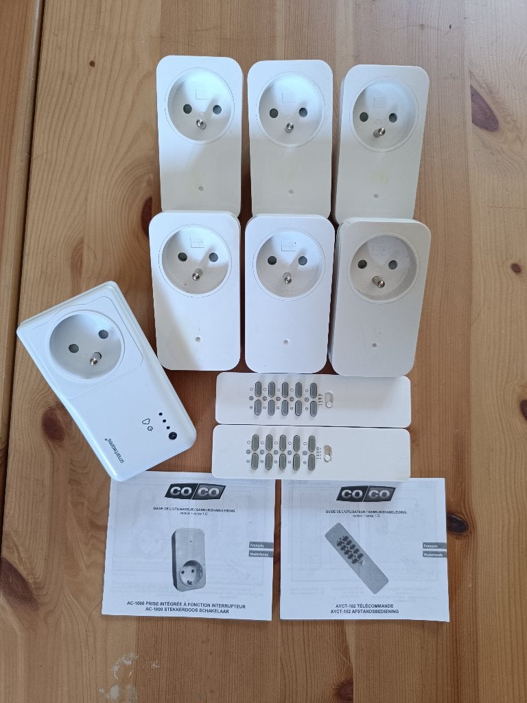 Lot Domotique Sans Fil 433 MHz – 2 Centrales  & Prises, Ophalen of Verzenden, Gebruikt