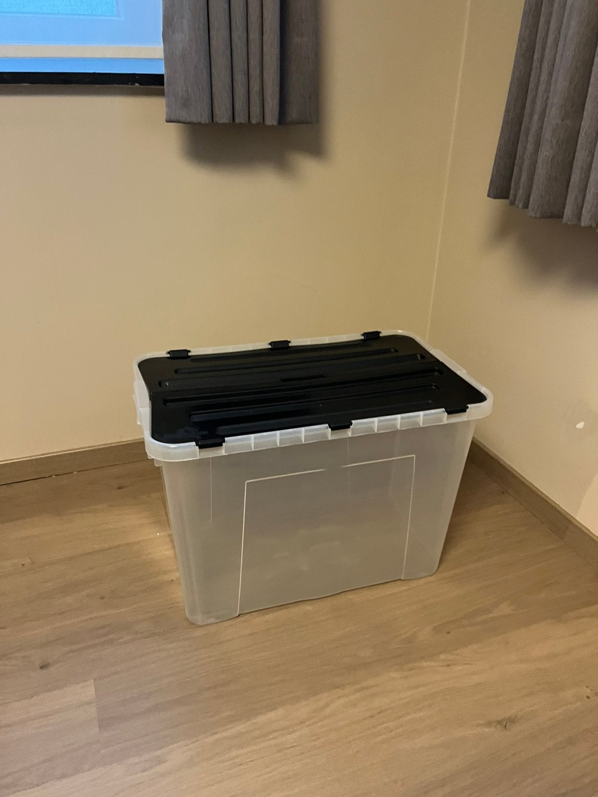 Opbergbox  Gedeeld deksel 60 liter, Doe-het-zelf en Bouw, Ophalen, Zo goed als nieuw