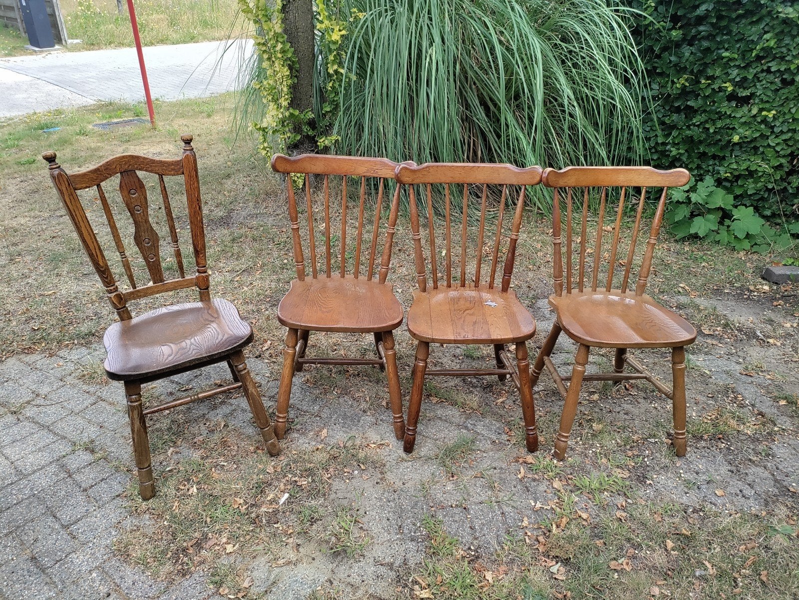 4 massief houten stoelen, gratis!, Ophalen, Gebruikt, Bruin, Hout