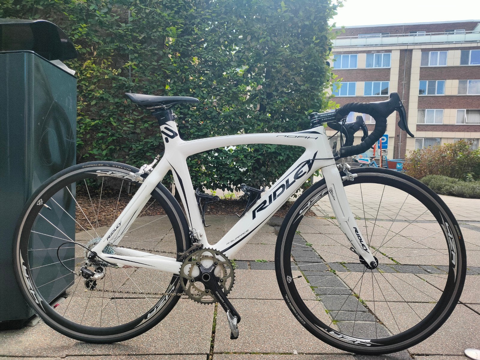 vélo de route Ridley entièrement en carbone, Autres marques, Frein sur jante, Comme neuf, Enlèvement