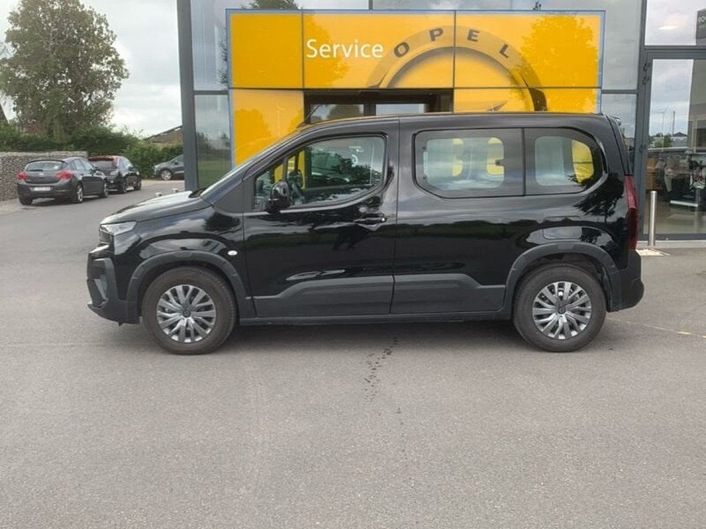 Peugeot Rifter 0 kWh, Active , parkeersensoren achter, acht, Monovolume, 136 pk, Zwart, 5 zetels