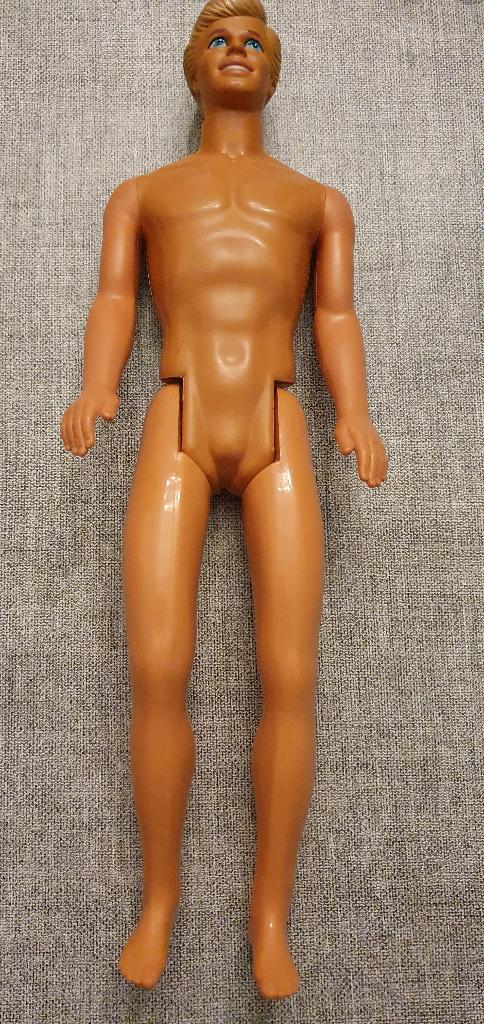 Ken (barbiepop) met verschillende outfits, Verzamelen, Ophalen, Zo goed als nieuw, Overige typen