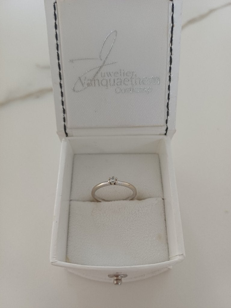 Wit gouden ring, Handtassen en Accessoires, Ringen, Ophalen, Gebruikt, Wit, Kleiner dan 17