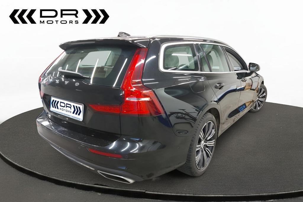 Volvo V60 T8 - 392 PK - ADAPTIVE CRUISE - 360 CAMERA - COMF, Auto's, Volvo, 0 min, Euro 6, 1969 cc, 0 kg