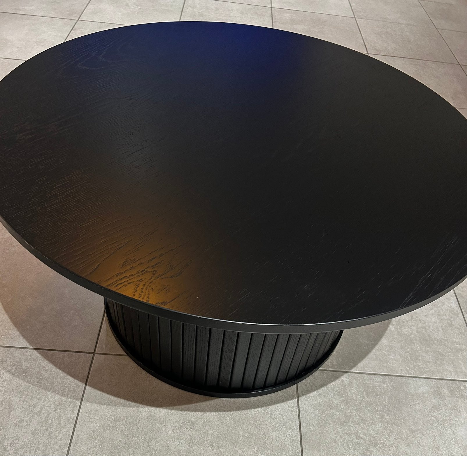 Zwarte ronde nola salontafel, Ophalen, Zo goed als nieuw