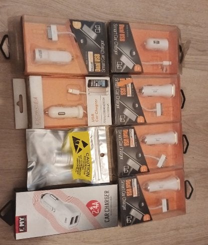 Lot de chargeurs voiture USB et anciens câbles Apple – Neufs, Ophalen, Nieuw, Apple, Apple
