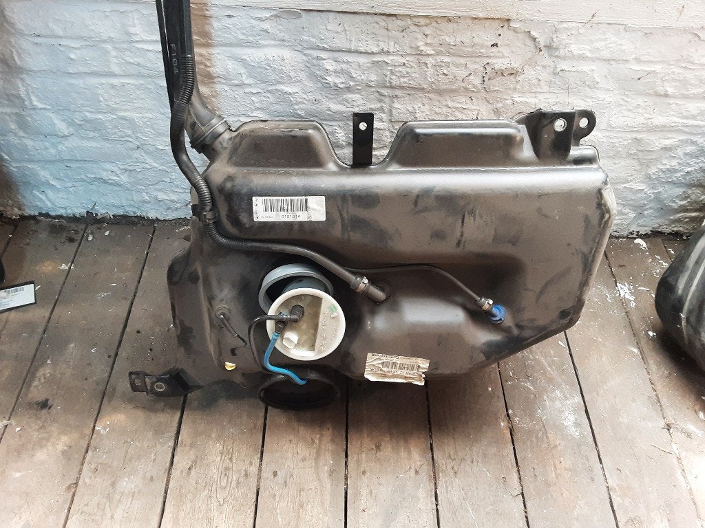 RESERVOIR CARBURANT Audi A2 (8Z0) (01-2000/07-2005), Auto-Union-Straße  1,
85057  Ingolstadt, DE, Info@audi.de, Audi, Utilisé