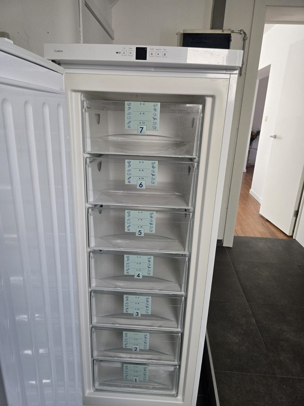 Diepvries zoals neiuwe, Elektronische apparatuur, Vriezers en Diepvrieskisten, Ophalen