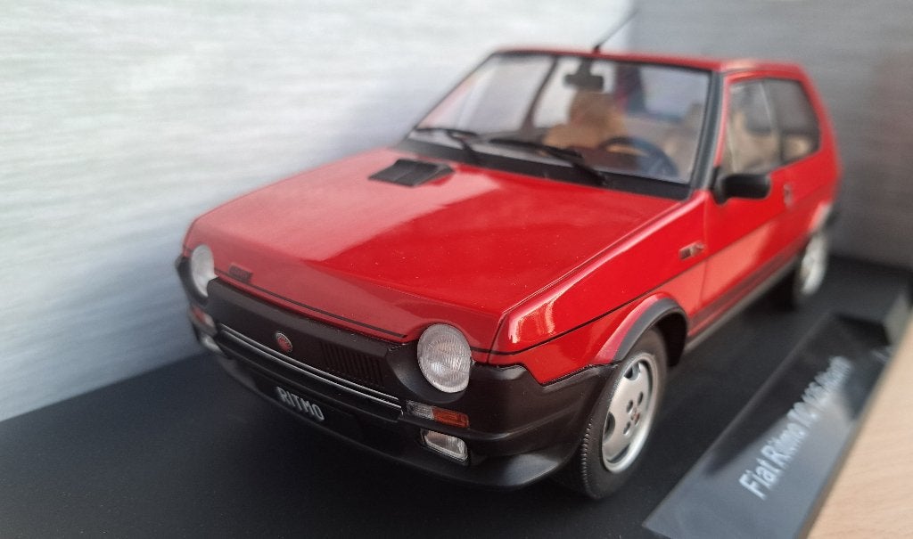 FIAT RITMO TC 125 ABARTH RED 1/18ème, Hobby & Loisirs créatifs, Voitures miniatures | 1:18, Neuf, Enlèvement ou Envoi, Voiture