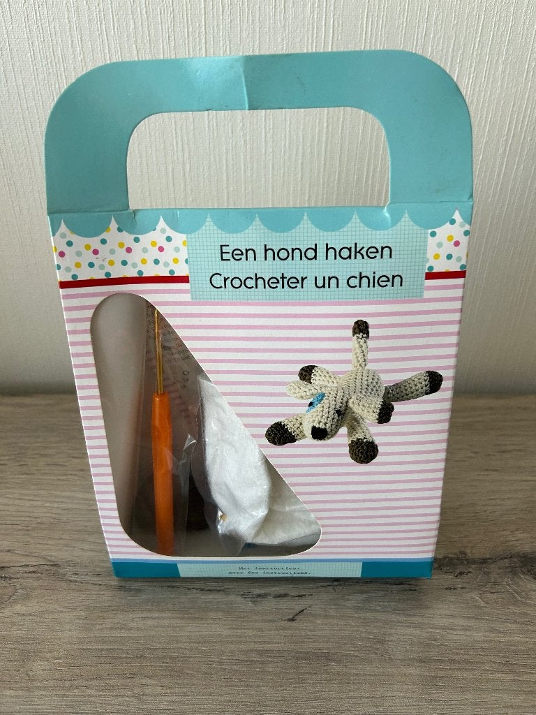 Nieuw! Knutselset: een hond haken, Ophalen of Verzenden, Nieuw, Haken