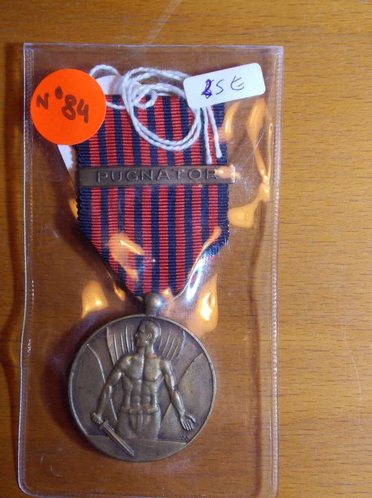 Médailles à vendre (D), Enlèvement ou Envoi, Armée de terre, Ruban, Médaille ou Ailes