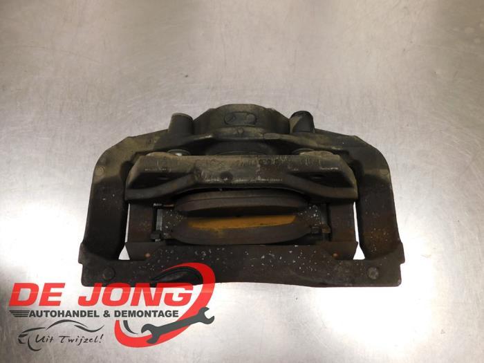 Etrier de frein (pince) avant droit d'un BMW 5-Serie, Autos : Pièces & Accessoires, -, 3 mois de garantie, Utilisé, -