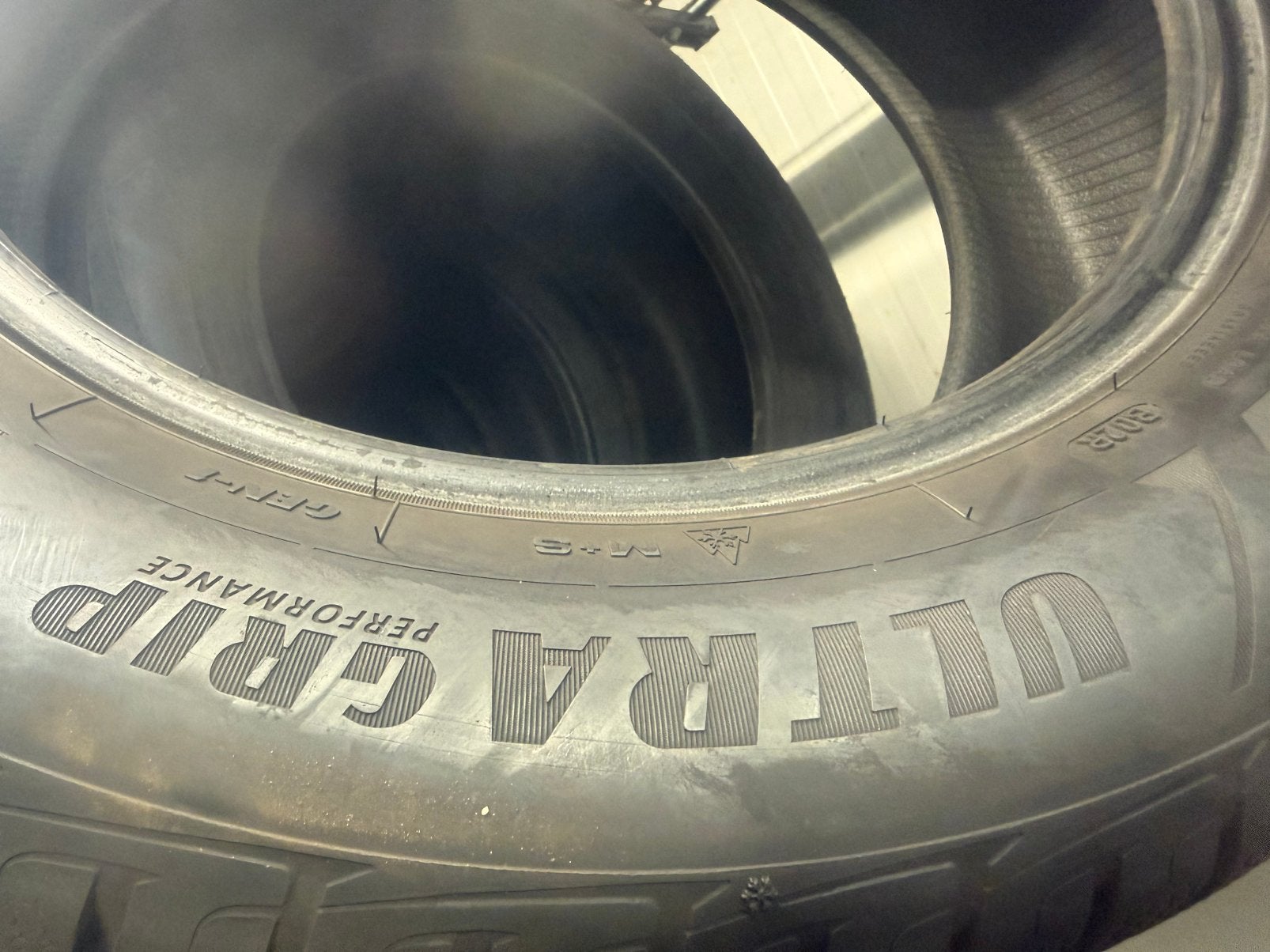 4 winterbanden goodyear 235/60R18 107H, Auto-onderdelen, Ophalen, 18 inch, Gebruikt, Winterbanden