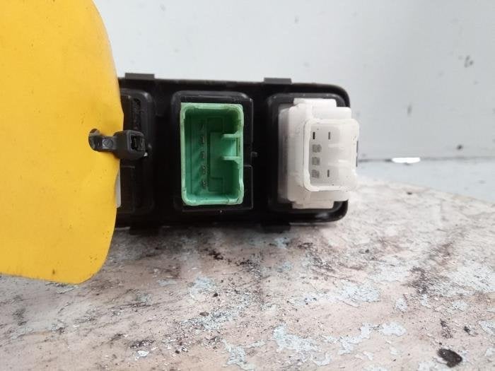 Commutateur (divers) d'un Suzuki Swift, -, -, 3 mois de garantie, Utilisé