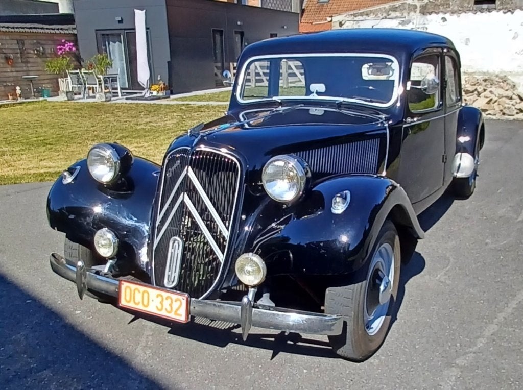 Voiture classique Citroën Traction Avant, Autos, Achat, 4 portes, Boîte manuelle, Particulier