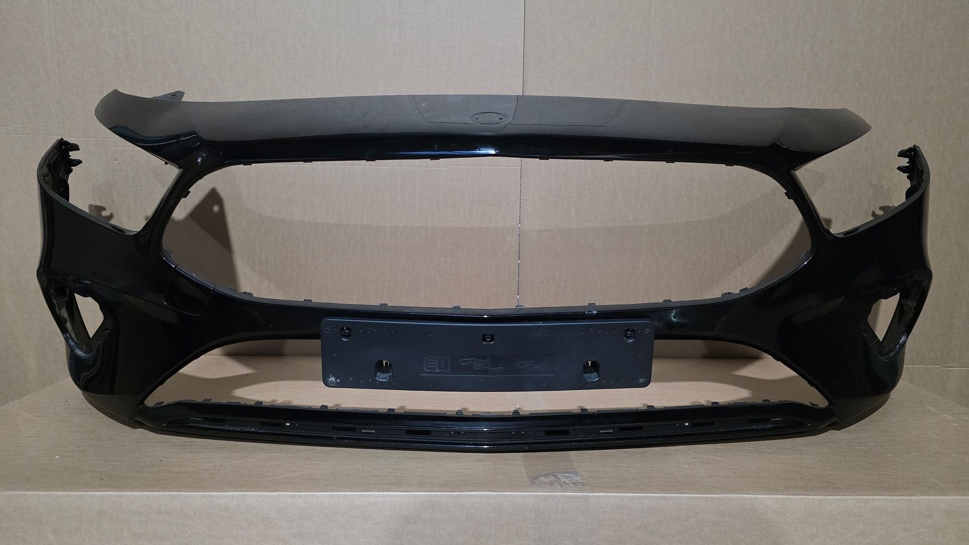 Voorbumper Mercedes A Klasse W177 Facelift bj.2023-2026 FL, Gebruikt, -, Voor, Ophalen of Verzenden