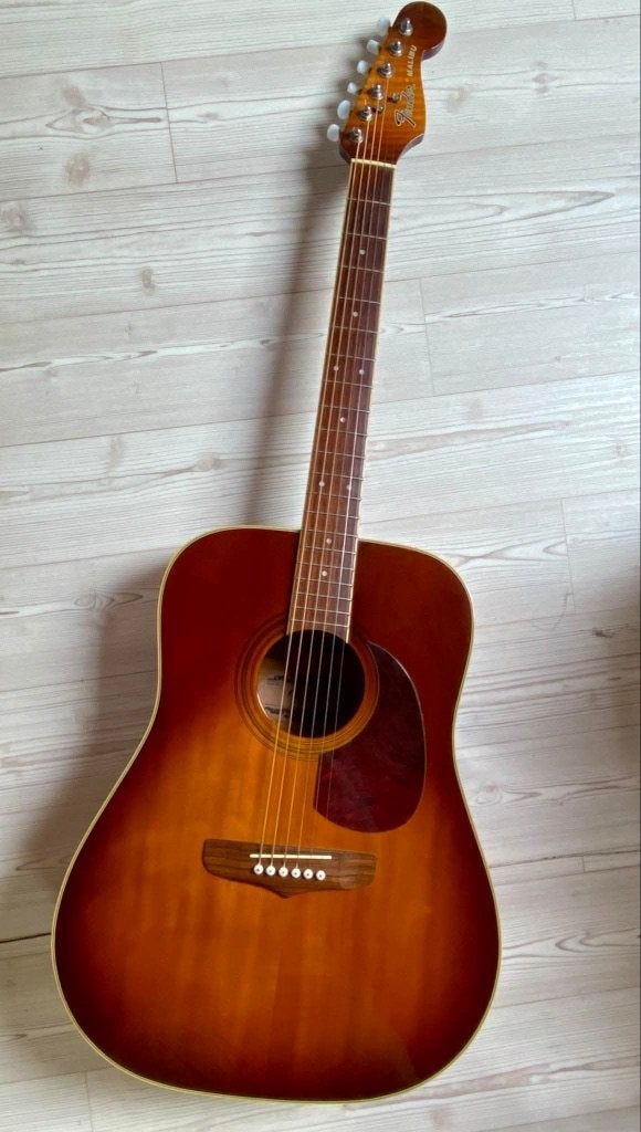 Fender Malibu 2, Musique & Instruments, Enlèvement, Utilisé, Guitare Western ou Guitare Folk, Avec valise