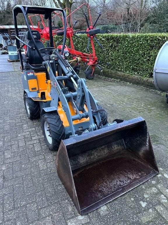 Giant D254SW, Tobroco, Info@tobroco.nl, Sprendlingenstraat 57
5061 KM  Oisterwijk, Wiellader of Shovel