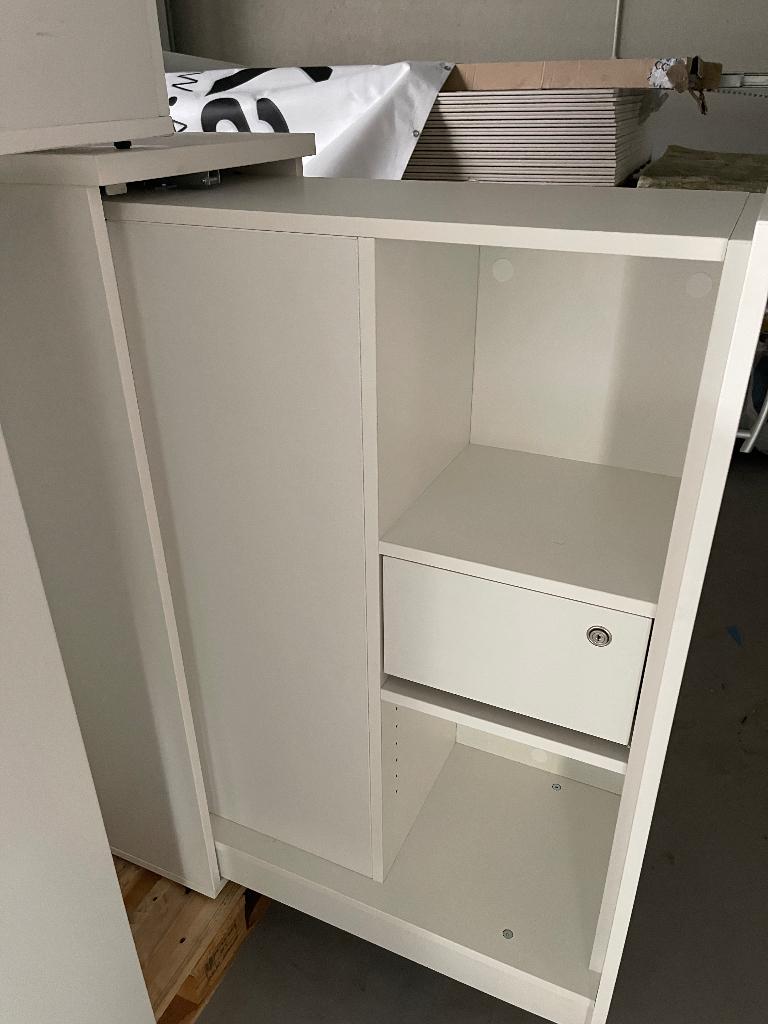 Armoires coulissantes à placer entre les bureaux, Atelier, Enlèvement, Neuf, sans emballage, Armoire