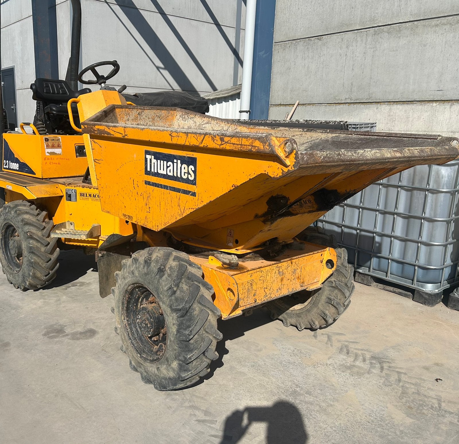 Dumper Thwaites 2.3, Articles professionnels, Machines & Construction | Grues & Excavatrices, Enlèvement, Dumper